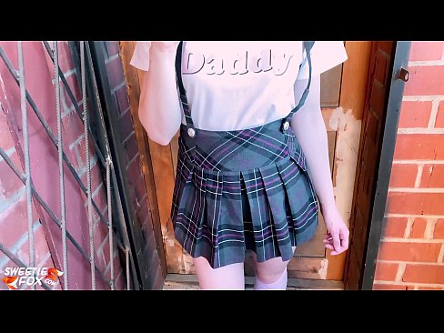 ❤️ Studentessa succhia il suo cazzo profondamente e scopa invece delle lezioni ❤ Video di sessoal it.tubsexer-porn.ru ❌️