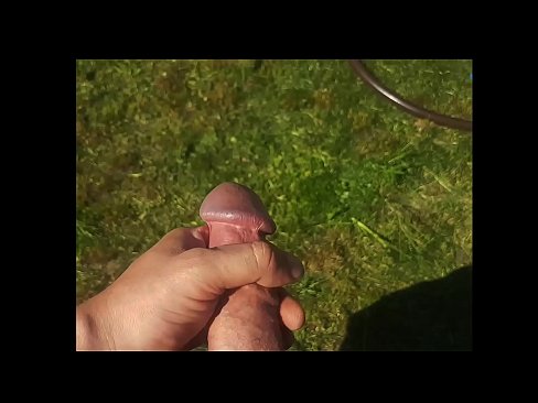 ❤️ Hot hottie si fa scopare la figa rosa e sborra con uno squirt in un giardino estivo ❤ Video di sessoal it.tubsexer-porn.ru ❌️
